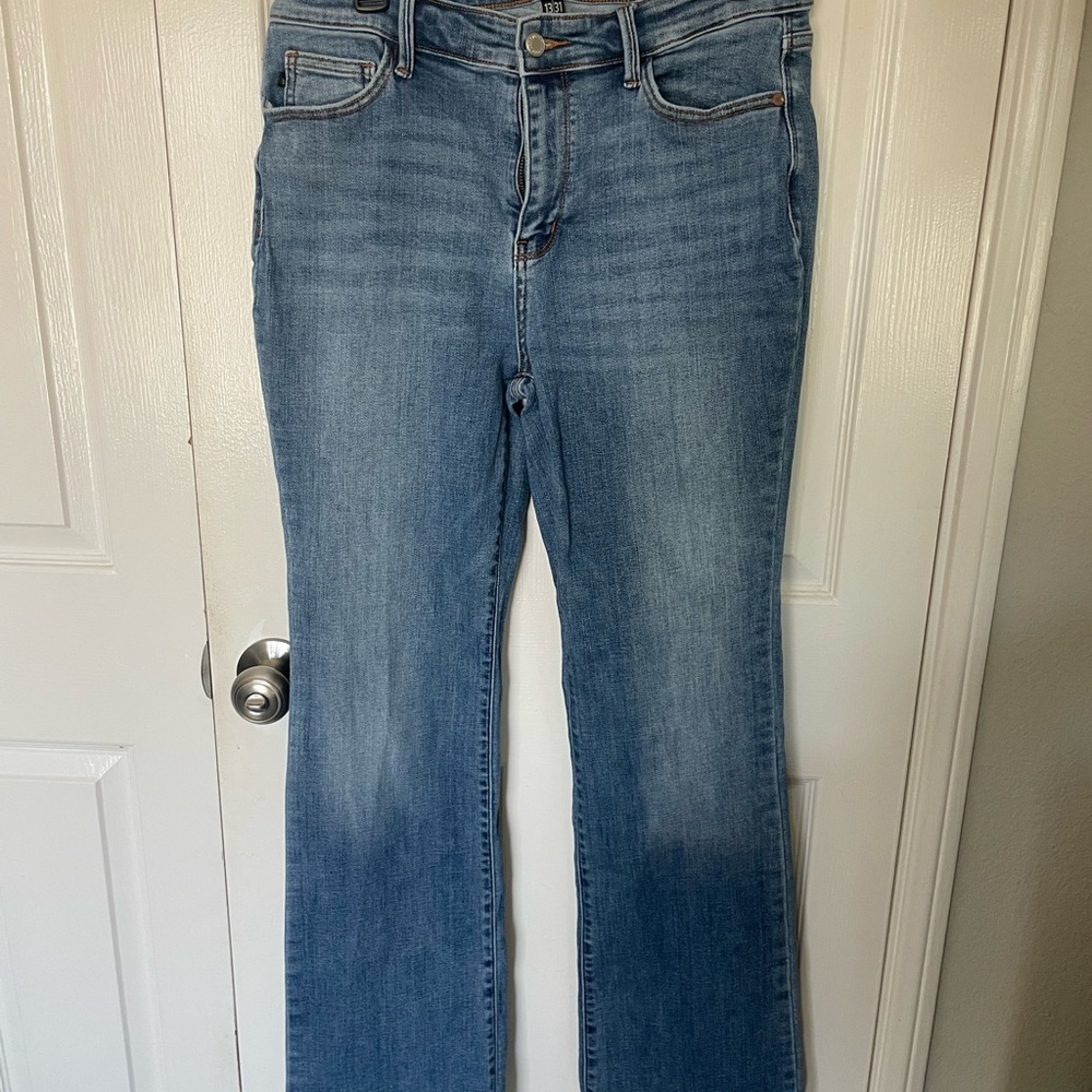 Judy Blue Boot Cut Medium Wash Women’s Jeans